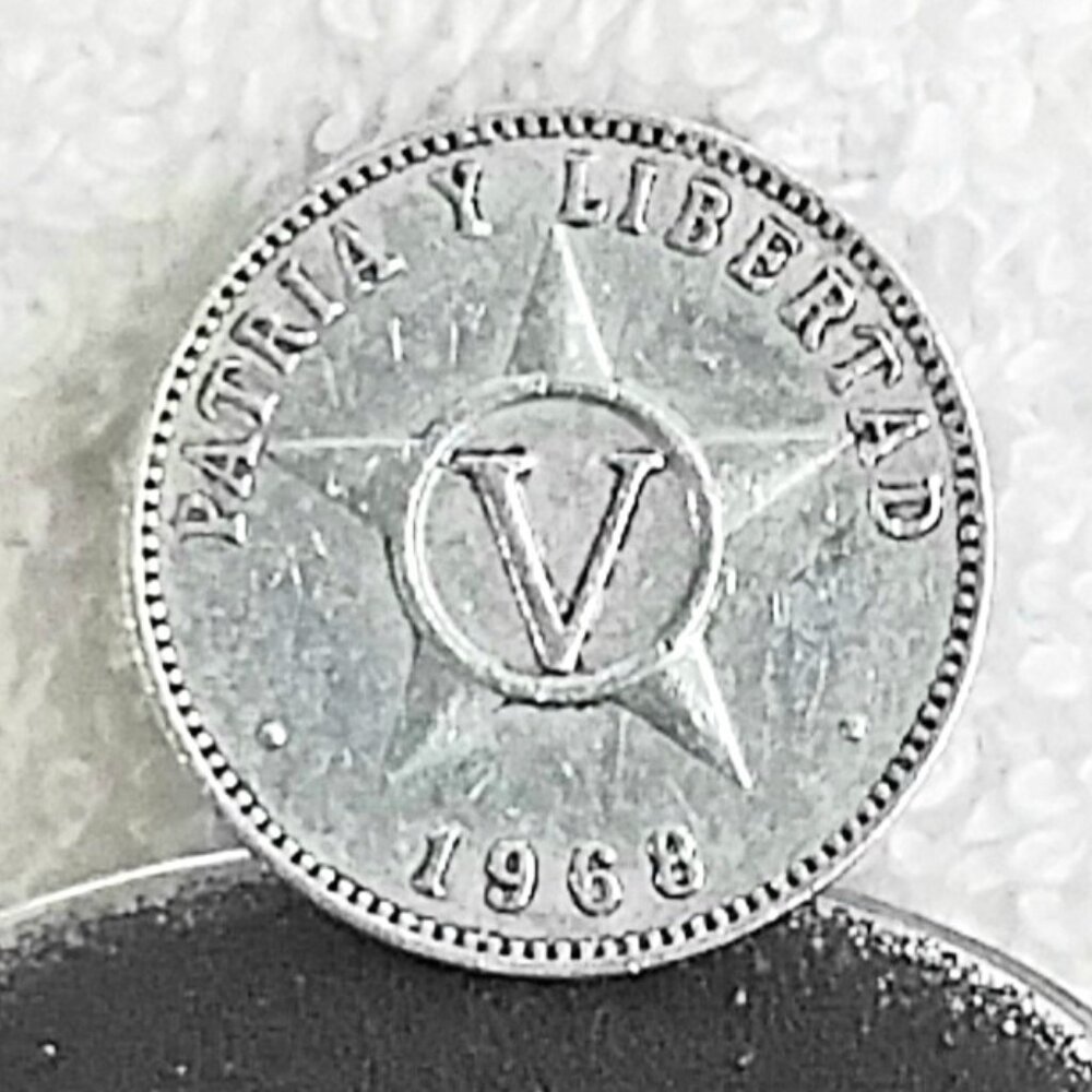 Circulated 1968 Cuba Cinco Centavos Republica of Cuba Coin Made of Aluminum!!